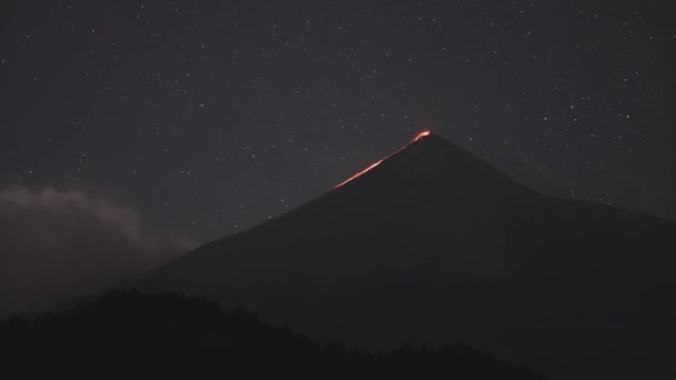 Fuego Volcano Erupting Night Time Guatemala Massive Explosion Lava Sliding — Stock Video