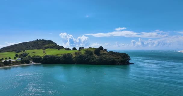 Flying Back Bowentown Lookout Stunning Anzac Bay New Zealand — Video Stock