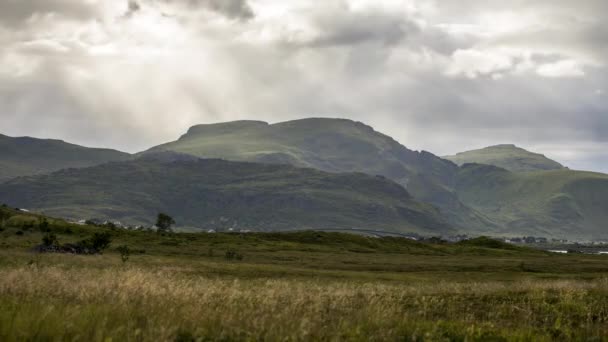 Nubes Moviéndose Rápidamente Través Del Paisaje Noruego Lofoten Timelapse — Vídeo de stock