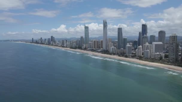 Surfers Paradise Beach Waterfront Cityscape Gold Coast Queensland Ausztrália Légi — Stock videók