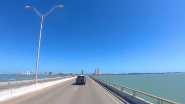 Pov Driving Queen Isabella Causeway Condo Towers South Padre Island — Vídeo de Stock