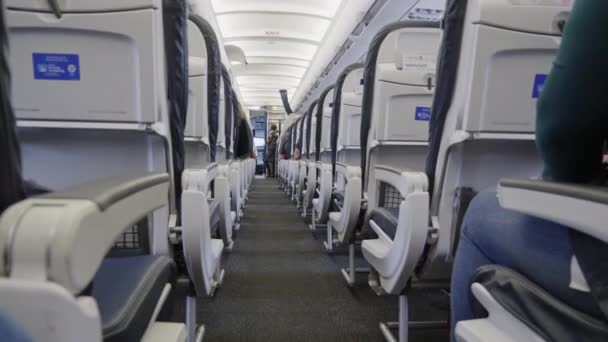 Assentos Avião Classe Econômica Antes Decolagem Vista Embora Corredor — Vídeo de Stock
