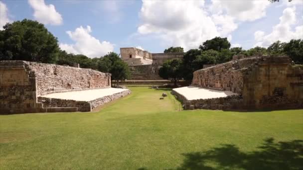 Llanura Reja Ciudad Uxmal Día Soleado — Vídeos de Stock