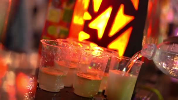 Verführerische Mocktail Bar Farbenfrohe Drinks Die Bei Der Indischen Hochzeit — Stockvideo