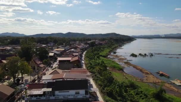Aerial Footage Sliding Right Revealing Walking Street Chiang Khan Laos — Video