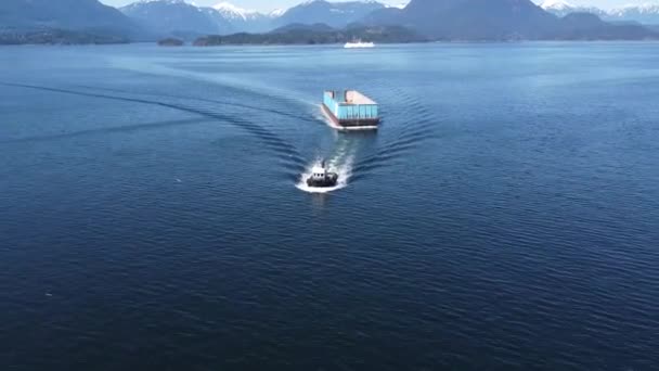 Bogserbåt Bogsera Pråm Howe Sound — Stockvideo