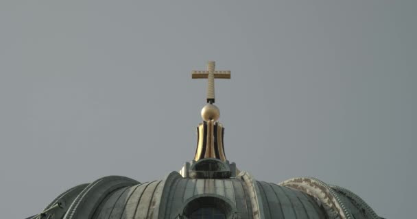 Cross Berliner Dom Sunny Day — Stock Video