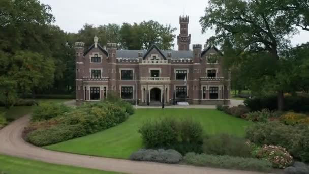 Niedrige Antenne Richtung Schloss Schaffelaar Einem Wunderschönen Monumentalen Herrenhaus Barneveld — Stockvideo