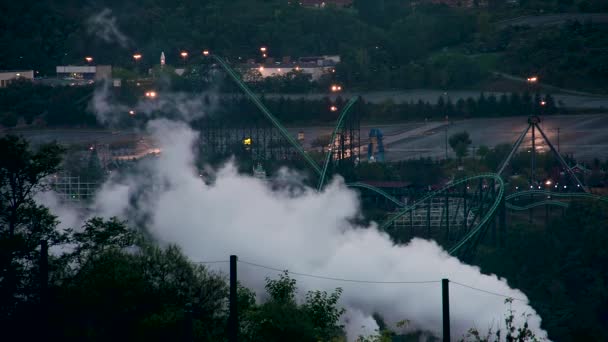 Rook Afkomstig Van Steel Edgar Thomson Staalfabriek Braddock Pennsylvania Nachts — Stockvideo