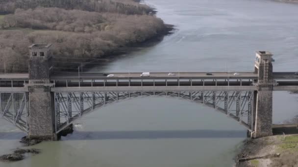 Вид Воздуха Мост Pont Britannia Летящий Слева Направо Вокруг Моста — стоковое видео