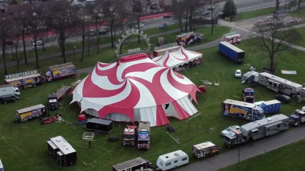 Planet Circus Daredevil Entertainment Colourful Swirl Tent Caravan Trailer Ring — Stockvideo