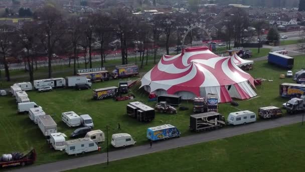 Planet Circus Daredevil Entertainment Colourful Swirl Tent Caravan Trailer Ring — Stock Video