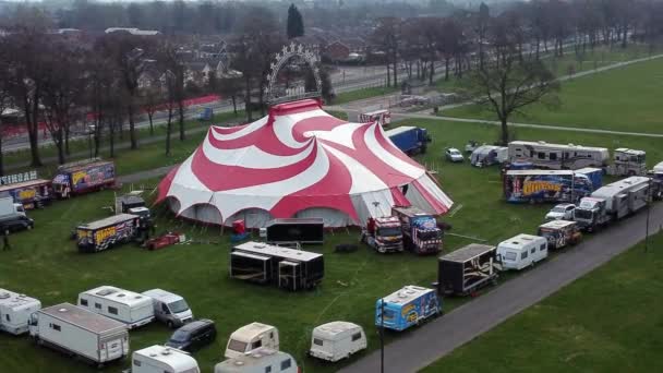 Planeet Circus Waaghals Entertainment Kleurrijke Draaikolk Tent Caravan Aanhangwagen Ring — Stockvideo