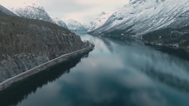 Majestic Nordic Landscape Snow Covered Mountain Peaks Norway Aerial View — Vídeo de Stock