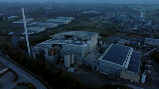 Futuristic Solar Green Energy Factory Rooftop Foggy Rural Countryside Morning — Video