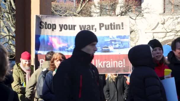 Bejelentkezés Angolul Arra Kéri Putyint Hogy Vessen Véget Háborúnak Ukrajnában — Stock videók