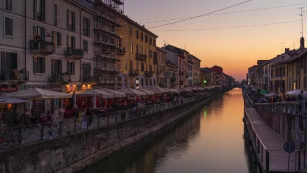 Darsena Naviglio Grande Nin Zaman Atlaması Şehrin Işıkları Barlar Yandığında — Stok video