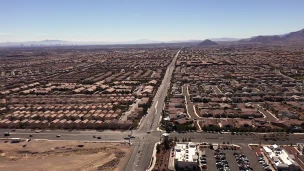 Barrio Residencial Las Vegas Nevada Aérea Hacia Los Lados — Vídeos de Stock