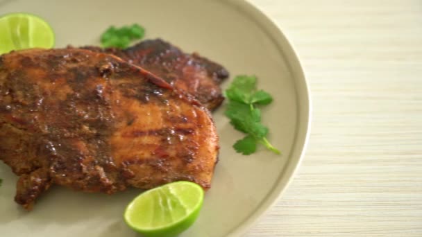 Spicy Grilled Jamaican Jerk Chicken Jamaican Food Style — Stock Video