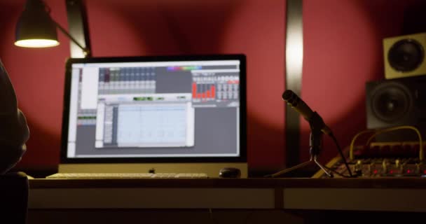 Amsterdam Music Studio Protools Interface Computer Slow Motion Red Camera — Stock video