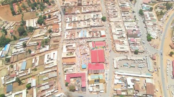 Road Divides Several Blocks Houses Kenya Aerial Drone View Rural — ストック動画