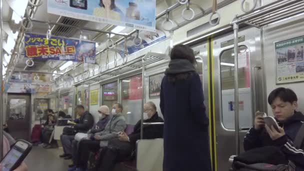 Βίντεο Στην Πλευρά Του Μετρό Τρένο Μετακινούμενος Πολλούς Επιβάτες — Αρχείο Βίντεο