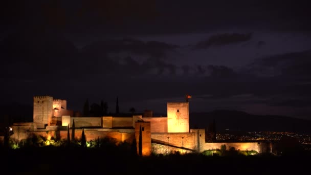 Schöne Und Atemberaubende Alhambra Palace Beleuchtet Der Nacht Nach Der — Stockvideo