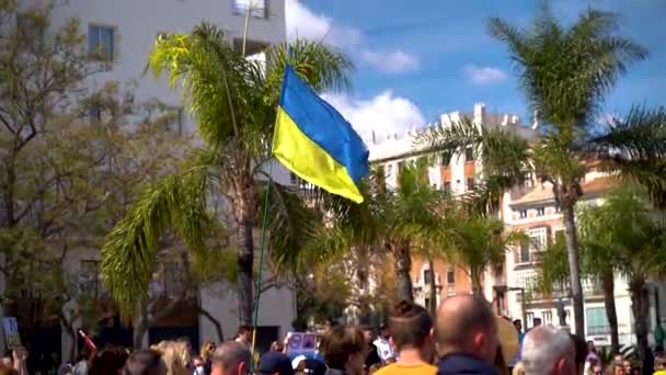 Ukrainian Flag Being Waved High Crowds Protests Malaga Spain — Stock Video