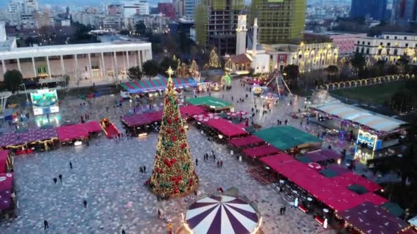 Drone Uitzicht Het Centrale Plein Van Tirana Skanderbeg Square Tijdens — Stockvideo