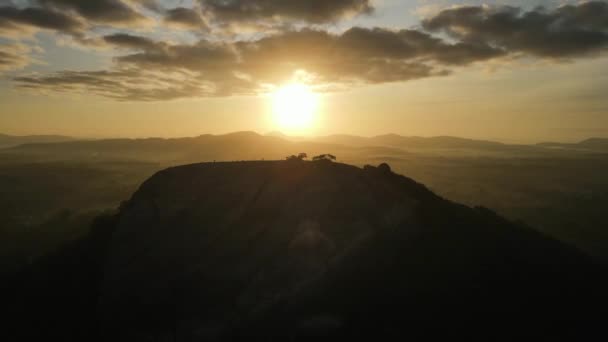 Kamień Pidurangala Zachodzie Słońca Zdjęcia Dronów Sri Lanki — Wideo stockowe
