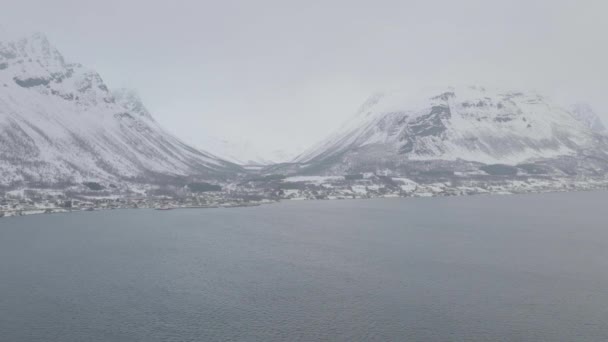 Aerial Drone Push Snow Covered Olderdalen Northern Norway — Vídeos de Stock