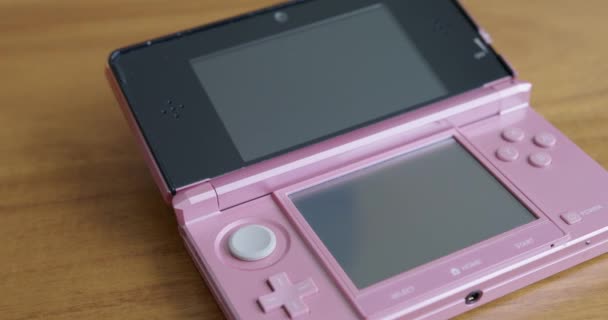 Close Pan Direita Nintendo 3Ds — Vídeo de Stock