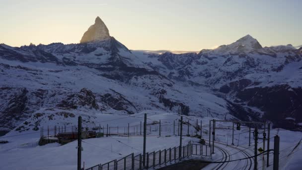 Gornergrat Mountain Railway Train Moves Its Final Stop Gornergrat Impressive — Stockvideo