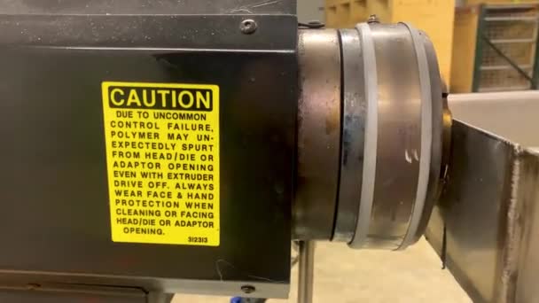 Caution Sign Extruder Machine Extrusion Manufacturing Process — Stockvideo