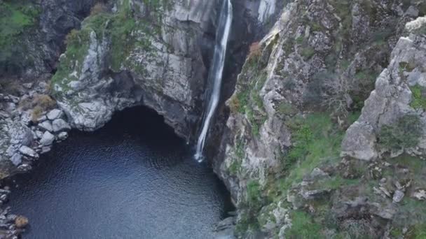 Tilt Waterfall Pool Base Lens Flare Observation Deck — Video