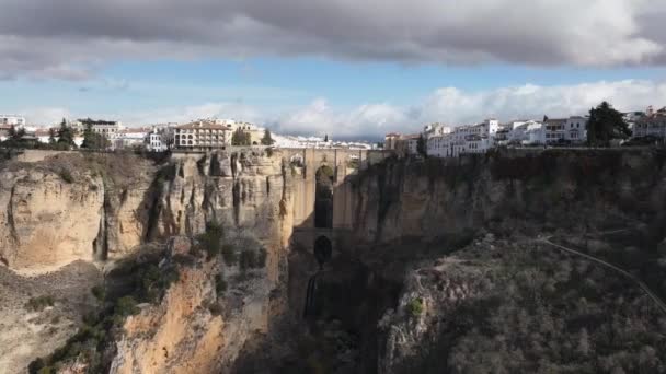 Aerial Hyperlapse Activity Famous Medieval Stone Bridge Ronda — Vídeos de Stock