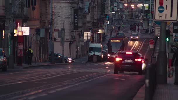 Rush Praag Straat Nachts Auto Tram Typische Avond Hoofdstad Van — Stockvideo