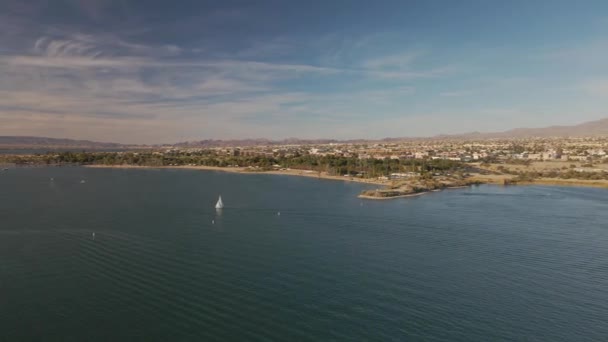 Озеро Havasu Rotary Park Beach Aerial Shot Широкая Ротация Angle — стоковое видео