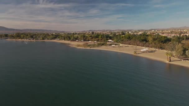 Jezioro Havasu Rotary Park Beach Wideo Powietrza — Wideo stockowe