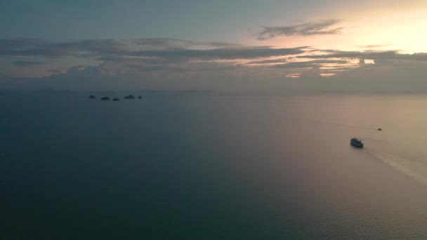 Trajekt Plující Oceánu Blízkosti Pěti Ostrovů Koh Samui Thajsko Letecký — Stock video