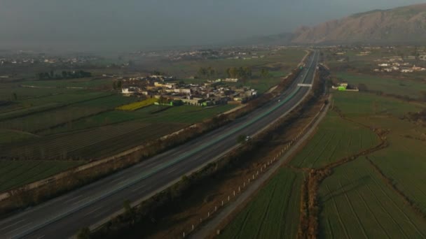Autosnelweg Hazara Pakistan Bovenaanzicht Van Autosnelweg Autosnelweg Door Bergen — Stockvideo