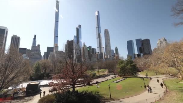 Central Park New York Motion Caminho Tempo Pessoas Movimento Edifícios — Vídeo de Stock