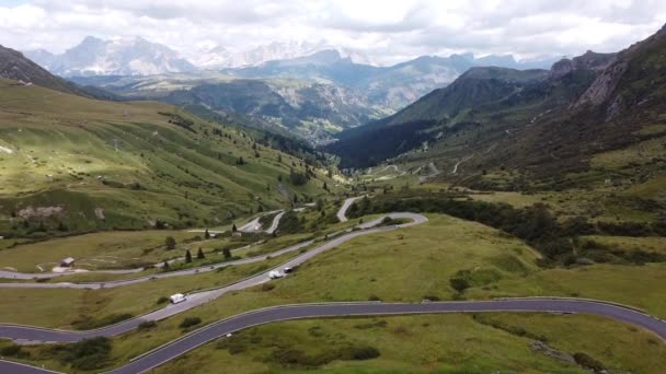Pordoi Mountain Pass Trentino South Tyrol Dolomites Italy Aerial Drone — ストック動画