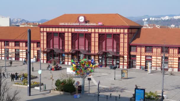 Static Shot Saint Etienne Chateaucreux Station Facade Sunny Day — Stok Video