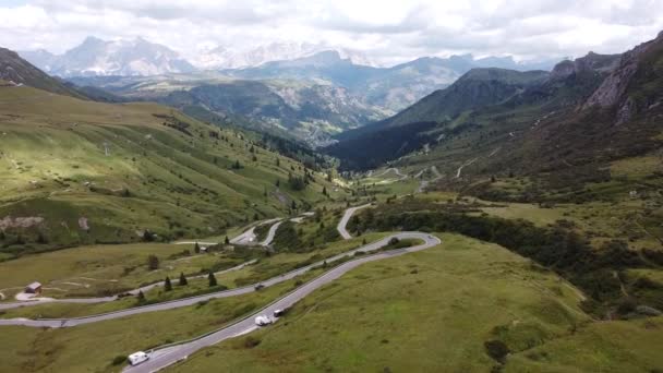 Przełęcz Pordoi Mountain Trentino Południowy Tyrol Dolomity Włochy Aerial Drone — Wideo stockowe