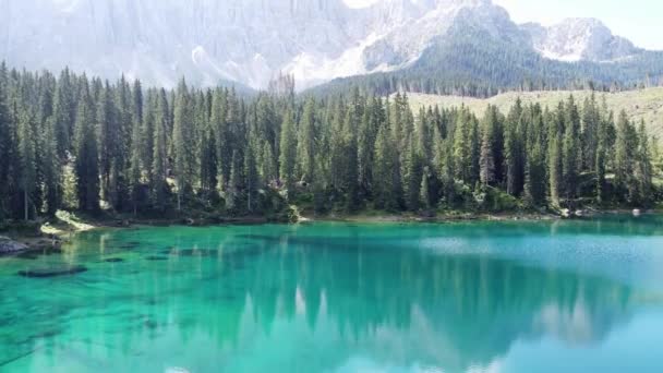 Carezza See Karersee Den Italienischen Alpen Dolomiten Südtirol Italien Drone — Stockvideo