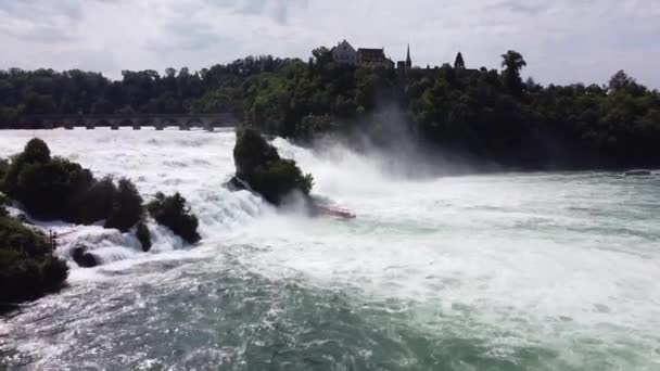 瑞士内豪森的莱茵瀑布 瑞因法尔 欧洲最大瀑布的空中俯瞰 — 图库视频影像