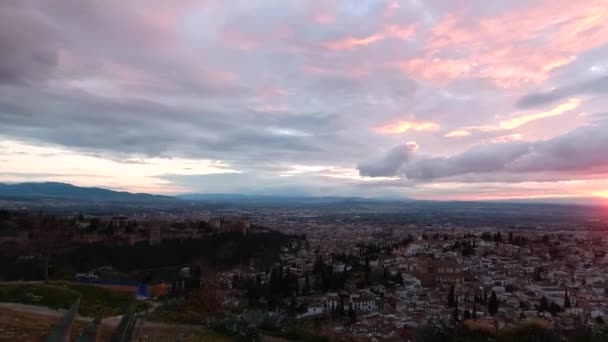 Słońce Pięknie Zachodzi Nad Granadą Hiszpanii Widok Panoramy — Wideo stockowe
