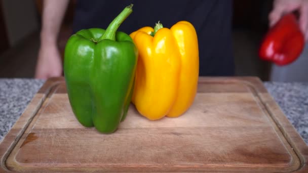 Different Varieties Peppers Wooden Board — Vídeo de Stock