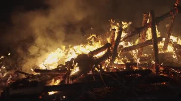 불타고 축제의 — 비디오